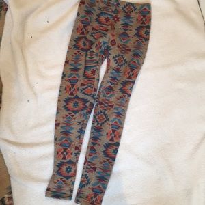 NOBO Tan leggings with Native American print